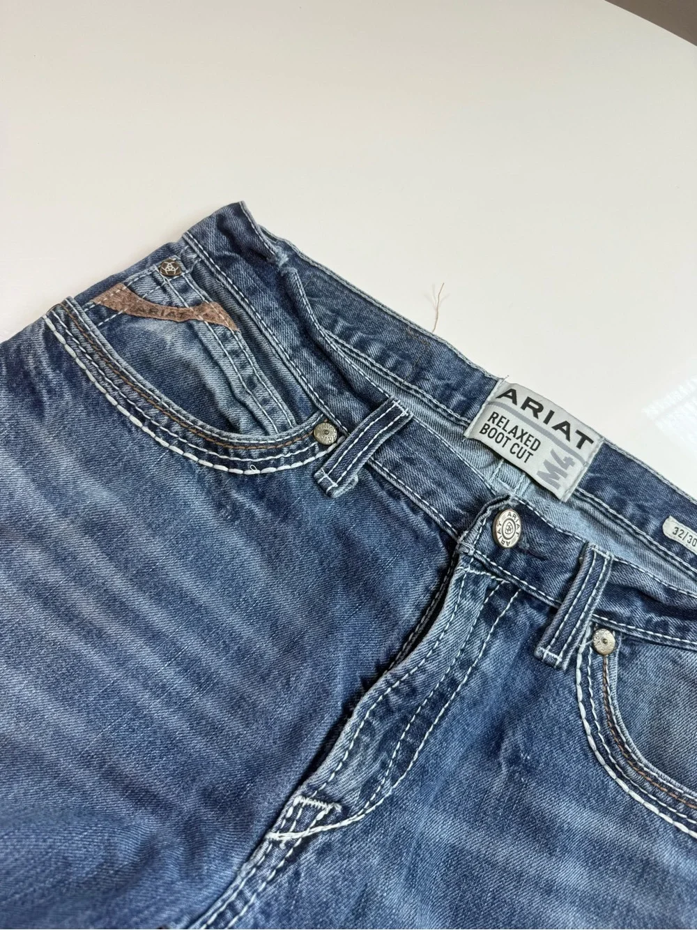 Men’s Relaxed Boot-Cut Artiat Jeans